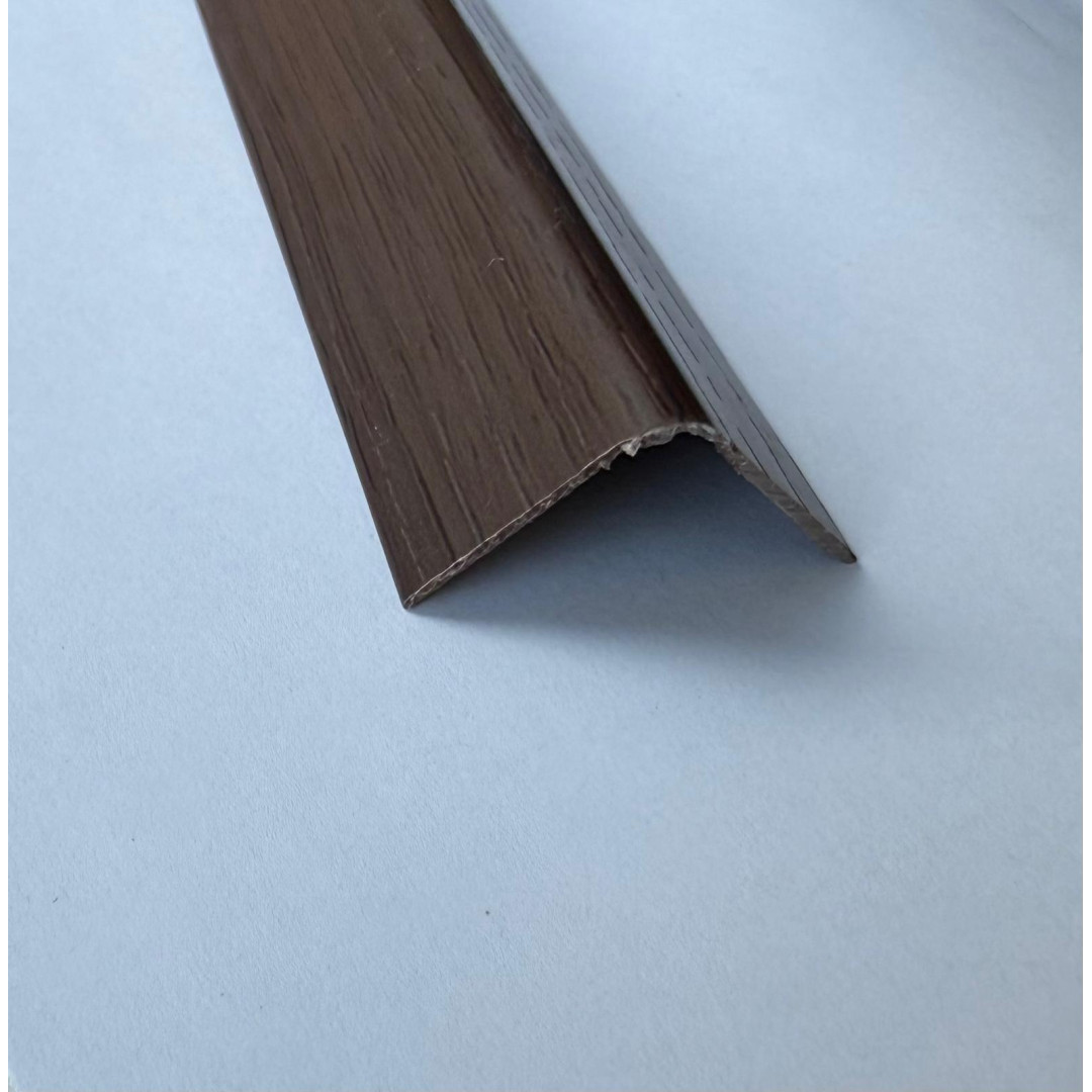 Genesis Stūra profils 2,7m/20*20/venge ERP200