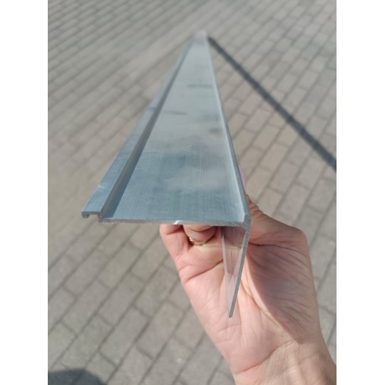 Kāpņu profils 2,6m/60*30/dabīgs alumīnījs Kāpņu profils 2,6m/60*30/dabīgs alumīnījs